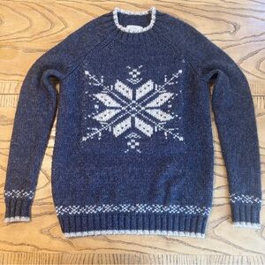 Navy Blue FATFACE Snowflake Winter Sweater Size 4 (Small)